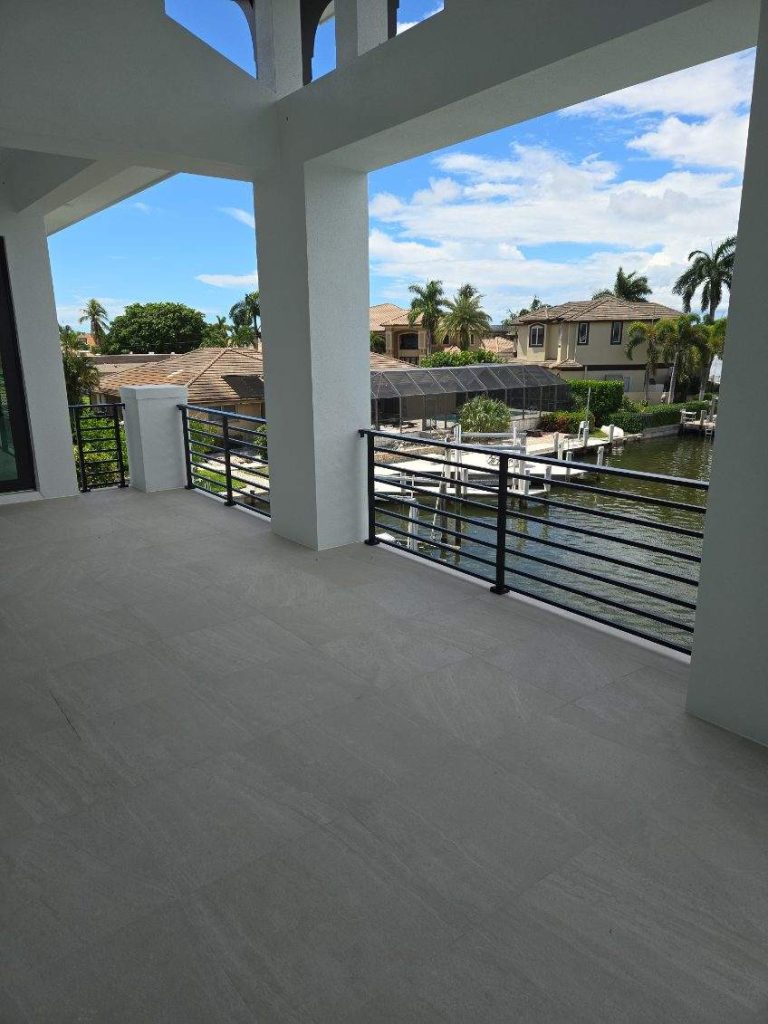 Naples Railing Company | Horizontal Railing Contractor NAPLESRAILING.com